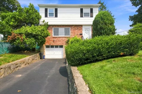 107 Lakeview Ave, Scarsdale, NY 10583