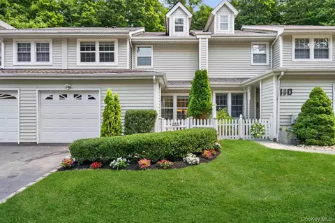108 Spring Rd, Huntington, NY 11743