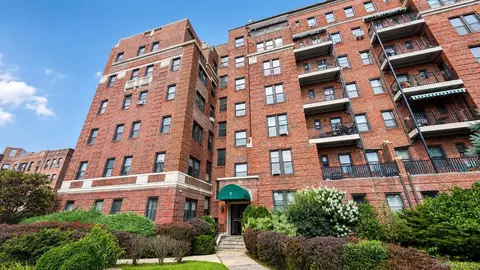 5 Circuit Rd #A30, New Rochelle, NY 10805