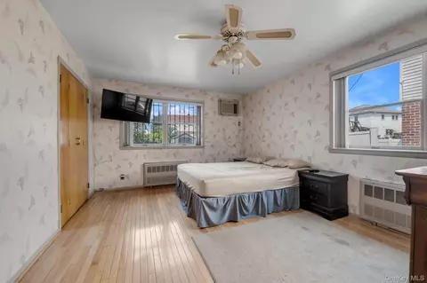 Bedroom - 13835 64th Ave, Flushing, NY 11367 photo 1 of 4