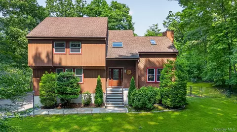 2278 Hunterbrook Rd, Yorktown, NY 10598