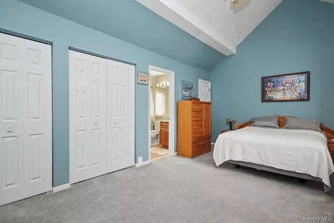 Bedroom - 137 Fields Ln, Peekskill, NY 10566 photo 6 of 6