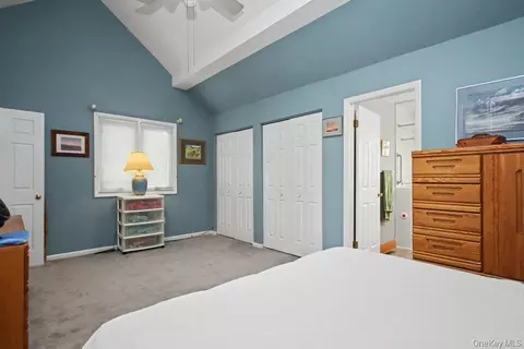 Bedroom - 137 Fields Ln, Peekskill, NY 10566 photo 5 of 6