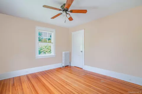 Bedroom - 170 Hooker Ave, Poughkeepsie, NY 12603 photo 6 of 8