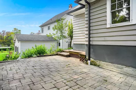 Exterior - 170 Hooker Ave, Poughkeepsie, NY 12603 photo 4 of 6