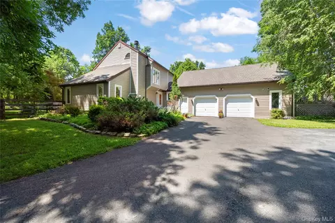 300 Old Sawmill Rd, Germantown, NY 12526
