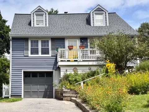 18 Thompson Ave, Cortlandt, NY 10520