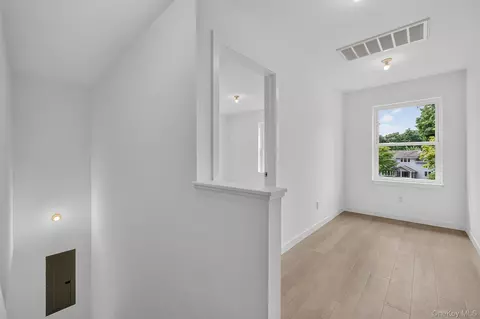 Entry Way - 1 Hulse St, Wallkill, NY 10940 photo 6 of 7