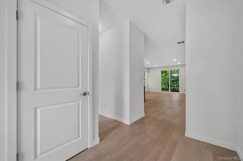 Entry Way - 1 Hulse St, Wallkill, NY 10940 photo 2 of 7