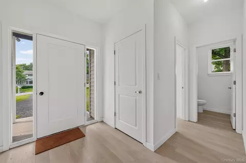 Entry Way - 1 Hulse St, Wallkill, NY 10940 photo 1 of 7