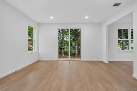 Living - 1 Hulse St, Wallkill, NY 10940 photo 4 of 5