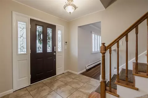 Entry Way - 37 Bethany Dr, Commack, NY 11725 photo 1 of 1