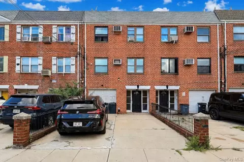 30-34 71st St, New York, NY 11370