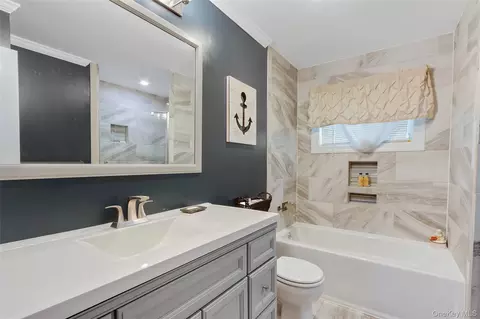 Bath - 74 Heaton Rd, Monroe, NY 10950 photo 1 of 2