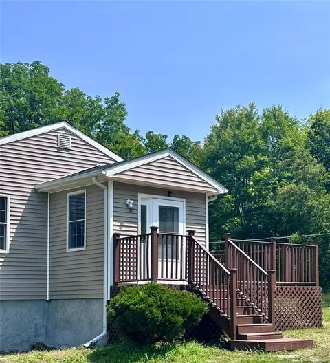 20 Townsend Ext, Beekman, NY 12540