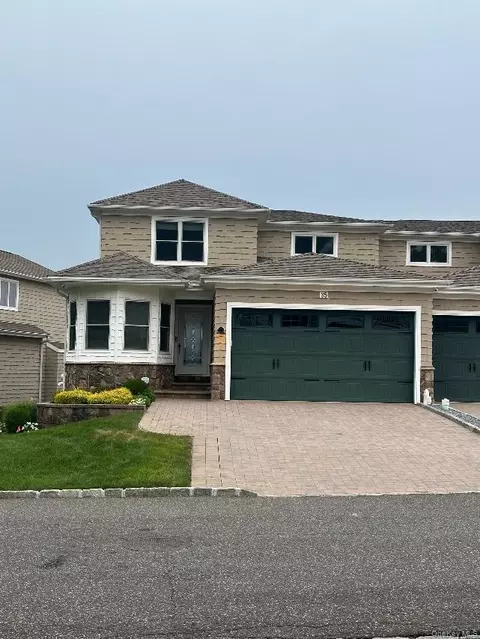 35 Theresa Ln, Port Jefferson, NY 11777