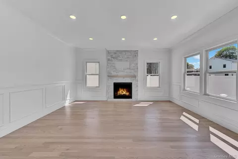 Living - 21 Cypress Ave, Bethpage, NY 11714 photo 3 of 4