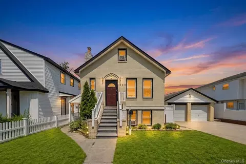1332 Standard Ave, Elmont, NY 11003