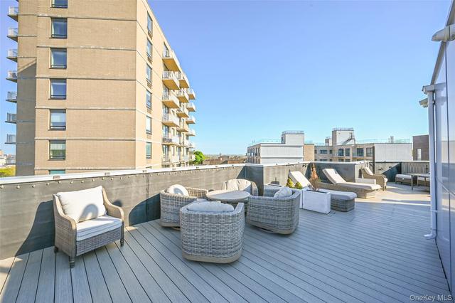 116-17 Grosvenor Ln, New York, NY 11415