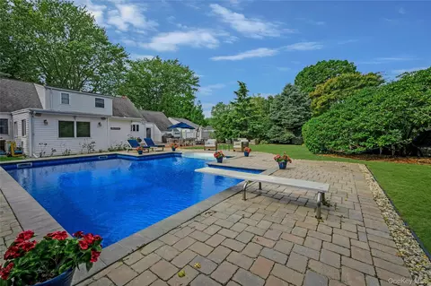 130 Tasker Ln, Greenport, NY 11944