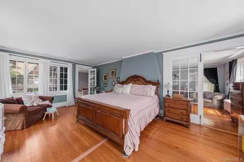 Bedroom - 83 Hooker Ave, Poughkeepsie, NY 12601 photo 3 of 6