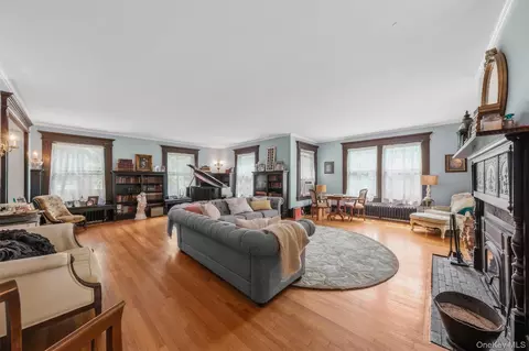 Living - 83 Hooker Ave, Poughkeepsie, NY 12601 photo 2 of 5