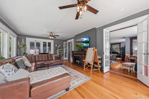 Living - 83 Hooker Ave, Poughkeepsie, NY 12601 photo 5 of 5