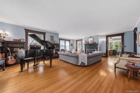 Living - 83 Hooker Ave, Poughkeepsie, NY 12601 photo 1 of 5