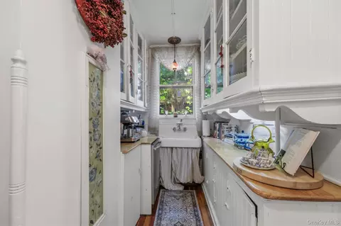 Other - 83 Hooker Ave, Poughkeepsie, NY 12601 photo 4 of 12