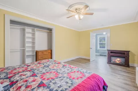 Bedroom - 41 Prospect Pl, Riverhead, NY 11901 photo 2 of 9
