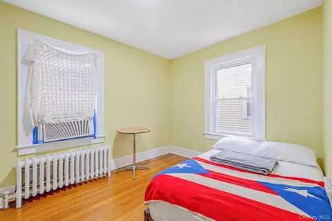Bedroom - 41 Prospect Pl, Riverhead, NY 11901 photo 5 of 9