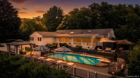 150 Jeffrey Ln, Hurley, NY 12443