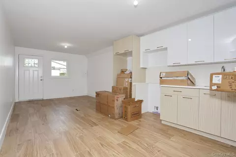 Living - 38 Singer Ave, Ramapo, NY 10977 photo 10 of 10