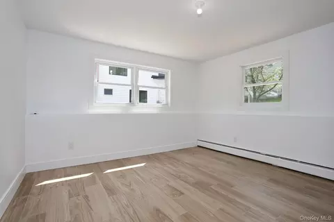 Bedroom - 38 Singer Ave, Ramapo, NY 10977 photo 5 of 7