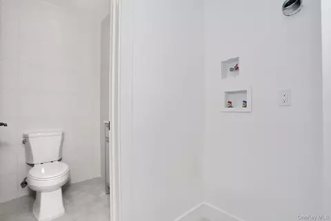 Bath - 38 Singer Ave, Ramapo, NY 10977 photo 3 of 5