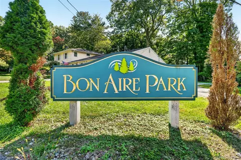 8 Bon Aire Cir #104, Ramapo, NY 10901