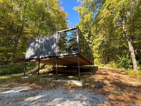 23 Reservoir Rd, North East, NY 12546