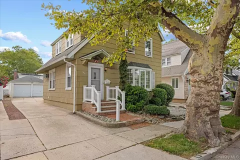 96 Capitol Ave, North Hempstead, NY 11596