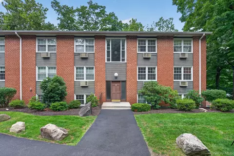 4 Dove Ct #V, Cortlandt, NY 10520