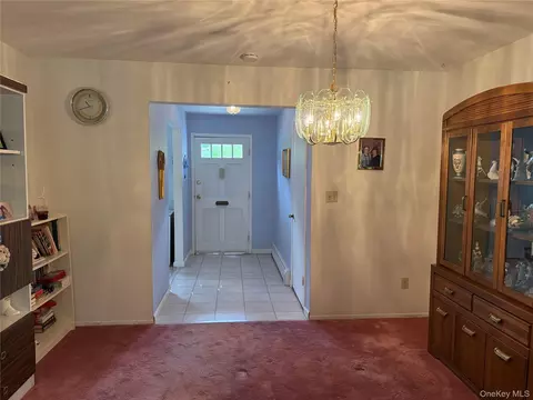 Entry Way - 1840 Crompond Rd #3B4, Peekskill, NY 10566 photo 1 of 2