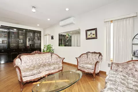 Living - 1 Morris Rd, Ramapo, NY 10977 photo 1 of 1