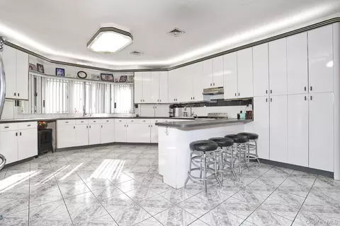 Kitchen - 1 Morris Rd, Ramapo, NY 10977 photo 1 of 3