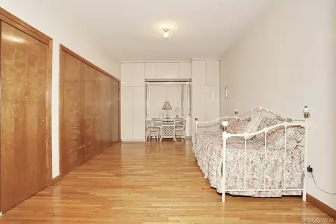 Bedroom - 1 Morris Rd, Ramapo, NY 10977 photo 1 of 6