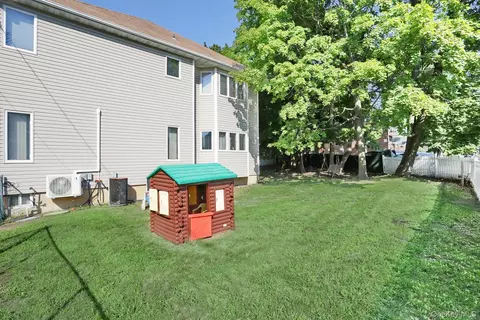 Exterior - 1 Morris Rd, Ramapo, NY 10977 photo 2 of 9