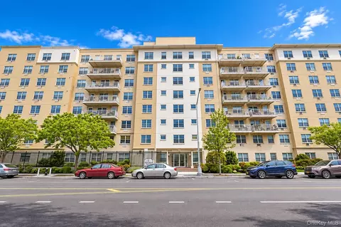 7914 Rockaway Beach Blvd #5C, New York, NY 11693