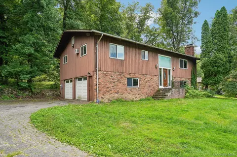 10 Oconnor Ct, Cortlandt, NY 10548