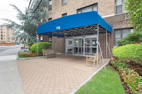 119 E Hartsdale Ave #7F, Greenburgh, NY 10530