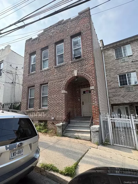 632 E 223rd St, New York, NY 10466 photo 3