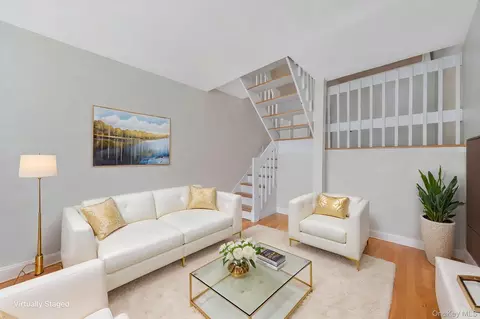 403 E 87th St #3B, New York, NY 10128