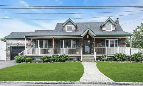 1740 Adams Ave, West Islip, NY 11795